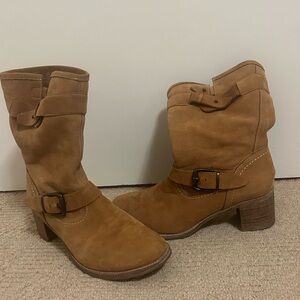 Matisse suede leather boots in amazing condition.